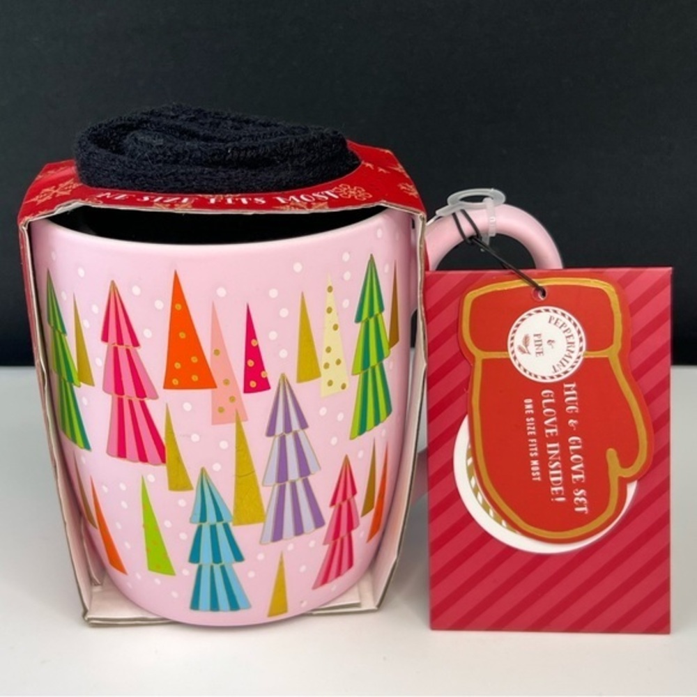 Peppermint & Pine - ‘Evergreens’ & gloves bundle. Ceramic mug. NWT Firm!